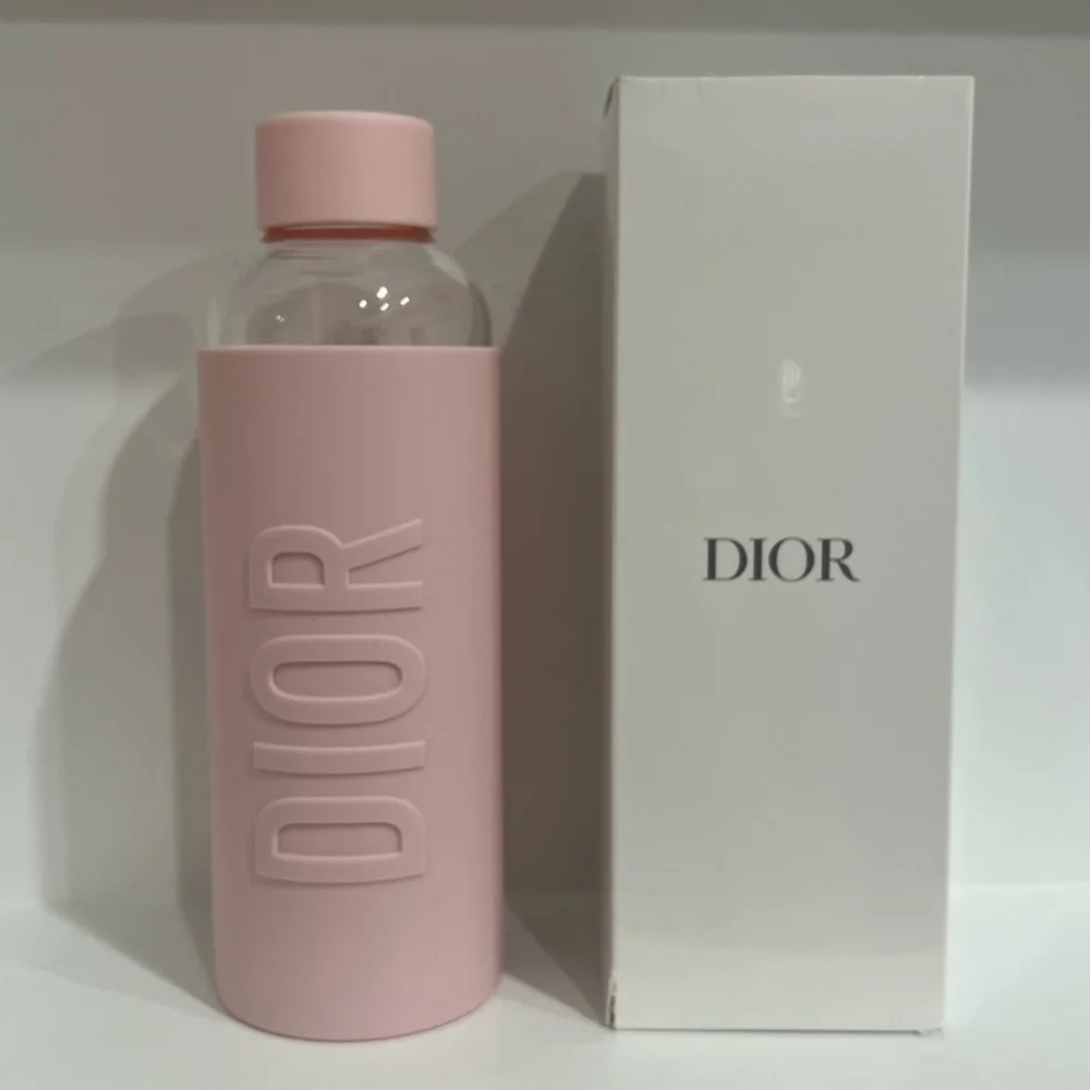 NIB Limited Edition Christian Dior Glass Water Bottle - Picture 2 of 10